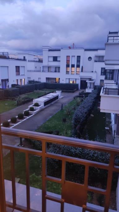 Lotus- 4 Min De Walt Disney-Arrivee Autonome-Parking Et Wifi Gratuit-Proche De Toutes Commodites 5Min De La Vallee Village เชสซี ภายนอก รูปภาพ