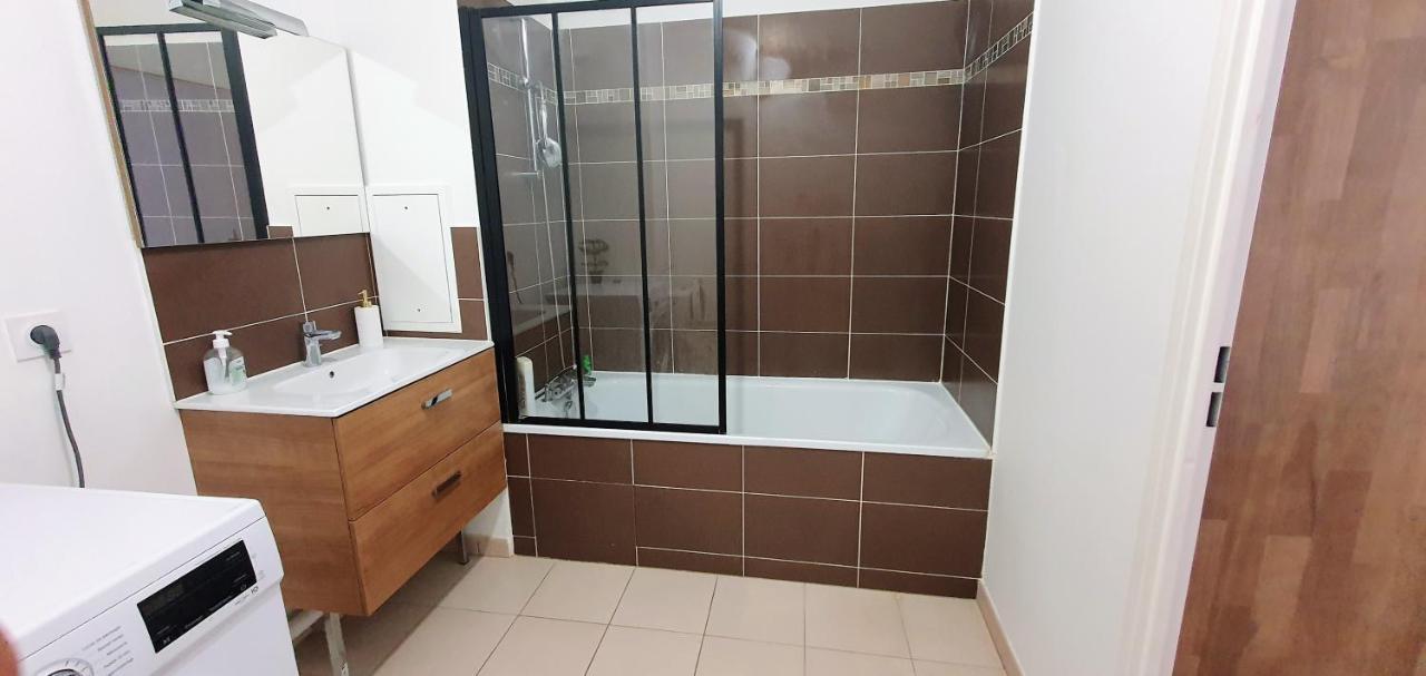 Lotus- 4 Min De Walt Disney-Arrivee Autonome-Parking Et Wifi Gratuit-Proche De Toutes Commodites 5Min De La Vallee Village เชสซี ภายนอก รูปภาพ